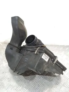 Корпус воздушного фильтра BMW 1 серии, 2008 г.