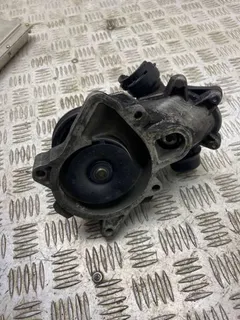 Помпа BMW 5 серии, 2000 г.