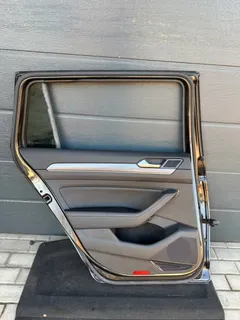 Стеклоподъемник задний левый Volkswagen Passat, 2018 г.
