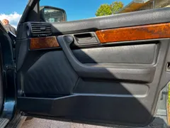 Обшивка двери (дверная карта) комплект BMW 5 серии, 1995 г.