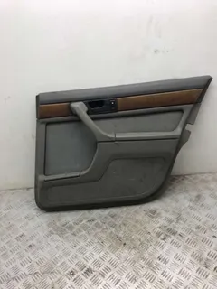 Обшивка двери задней правой (дверная карта) BMW 7 серии, 1992 г.