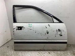 Дверь передняя правая Nissan Primera, 1994 г.
