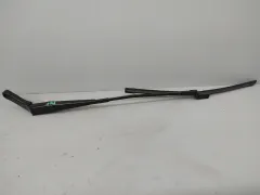 Щеткодержатель (поводок стеклоочистителя, дворник) Volkswagen Jetta, 2019 г.
