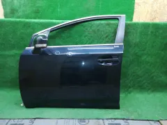 Дверь передняя левая Toyota Avensis, 2012 г.