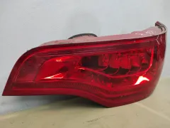 Фонарь крышки багажника правый Audi Q7, 2012 г.