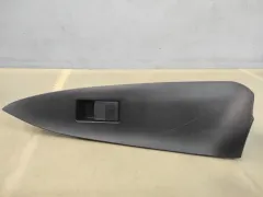 Кнопка стеклоподъемника заднего левого Toyota RAV4, 2009 г.