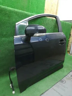 Дверь передняя левая Toyota Avensis, 2012 г.