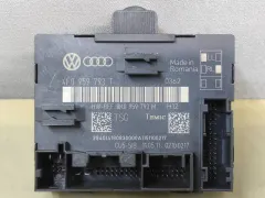 Блок управления двери передней левой Audi Q7, 2012 г.