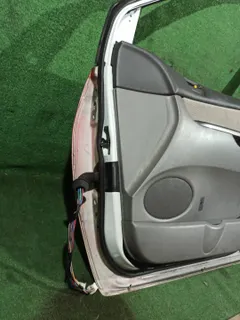 Дверь передняя правая Toyota Sienna, 2009 г.