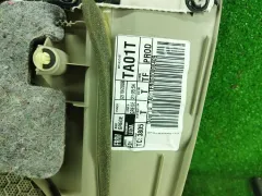 Обшивка двери передней правой (дверная карта) Toyota Camry, 2009 г.