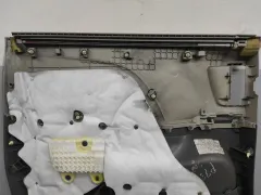 Обшивка двери задней правой (дверная карта) Toyota Sienna, 2014 г.