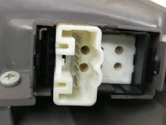 Кнопка стеклоподъемника заднего левого Toyota Sienna, 2007 г.