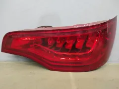 Фонарь крышки багажника правый Audi Q7, 2012 г.