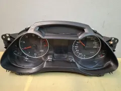 Щиток приборов (приборная панель) Audi A4, 2010 г.