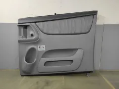 Обшивка двери задней правой (дверная карта) Toyota Sienna, 2007 г.