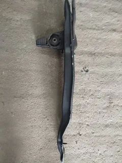 Балка под КПП Toyota Corolla, 1999 г.