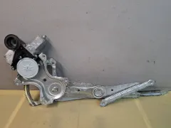 Стеклоподъемник задний правый Toyota Sienna, 2011 г.