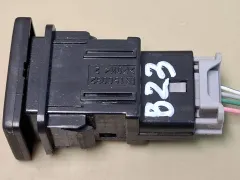 Кнопка антипробуксовочной системы (ABS/ESP) Toyota Sienna, 2011 г.