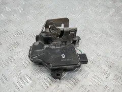 Замок двери передней левой Audi A6, 2000 г.