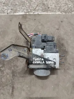Блок ABS Toyota Corolla, 2004 г.