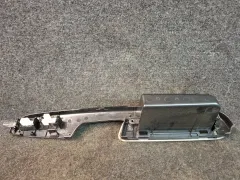 Обшивка двери передней правой (дверная карта) Toyota Sienna, 2008 г.
