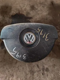 Подушка безопасности водителя Volkswagen Passat, 2007 г.