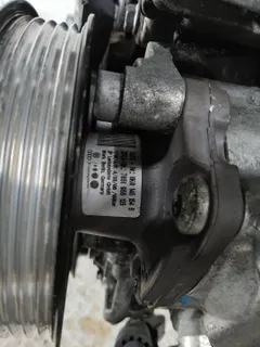 Насос гидроусилителя руля Audi A4, 2008 г.