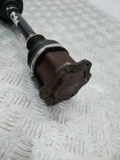Полуось (приводной вал, ШРУС) Audi A4, 2009 г.