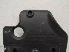 Декоративная крышка двигателя Volkswagen Golf, 2000 г.