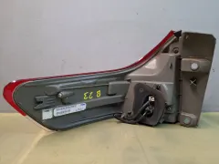 Фонарь задний правый Toyota Sienna, 2011 г.