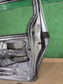 Дверь задняя правая Toyota Sienna, 2011 г.