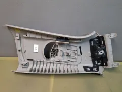 Обшивка стойки Volkswagen Jetta, 2019 г.