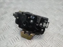 Замок двери задней левой Audi A6, 2000 г.