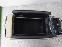 Подлокотник Mercedes-Benz C-Класс, 2019 г.