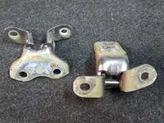 Петля двери передней правой Toyota Sienna, 2011 г.