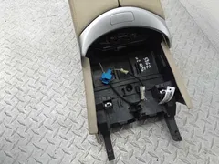 Подлокотник Mercedes-Benz C-Класс, 2019 г.