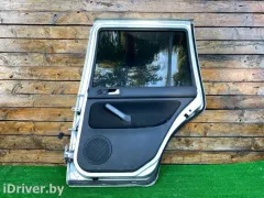 Петля двери задней правой Volkswagen Golf, 2004 г.
