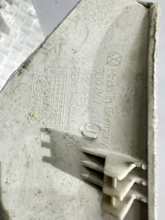 Обшивка стойки передней левой Volkswagen Passat, 2000 г.
