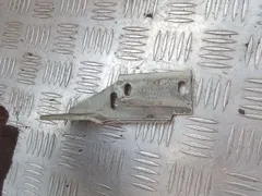Петля капота правая Volkswagen Transporter, 1996 г.