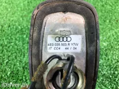Антенна Audi A8, 2004 г.