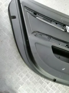Обшивка двери задней левой (дверная карта) Audi A6, 2009 г.