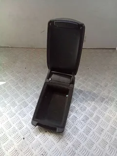 Подлокотник Audi A6, 2006 г.