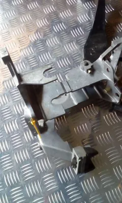 Узел педальный (блок педалей) Audi A4, 1998 г.