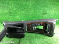 Подлокотник Audi A8, 2004 г.