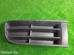 Заглушка (решетка) в бампер передний Volkswagen Polo, 2003 г.