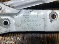 Петля крышки багажника Audi A8, 2004 г.
