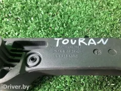 Ручка открывания капота Volkswagen Touran, 2005 г.