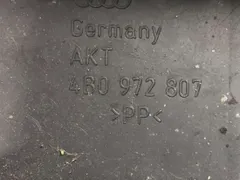 Пластик моторного отсека Audi A6, 2000 г.