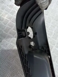 Пластик салазок сиденья Volkswagen Passat, 2008 г.
