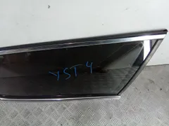 Стекло кузовное боковое правое Volkswagen Passat, 2010 г.